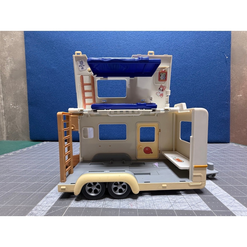 Bluey Camper Ultimate Caravan Adventure Playset Only Trailer RV Camping - Picture 4 of 10